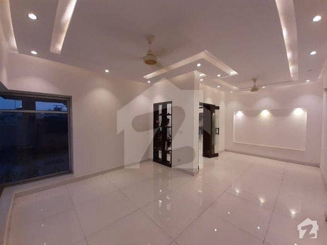 9 Marla Beautiful House for Rent In DHA PHASE 6