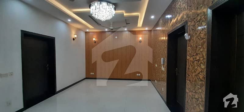 10 Marla Available For Rent In Bahria Town Lahore 10 Marla Available For Rent In Bahria Town Lahore