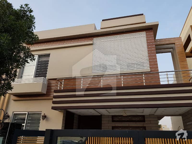 10 MARLA BRAND NEW LUXURY PORTION FOR RENT IN BAHRIA TOWN LAHORE