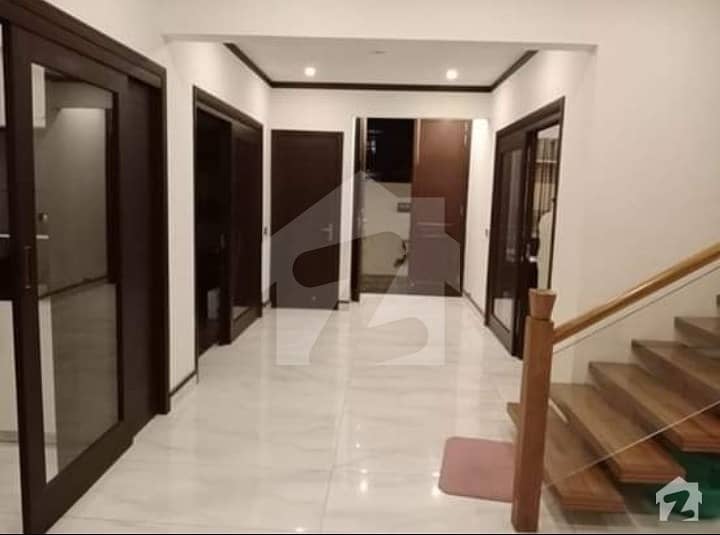 6 Bedroom Bungalow Is Available For Rent