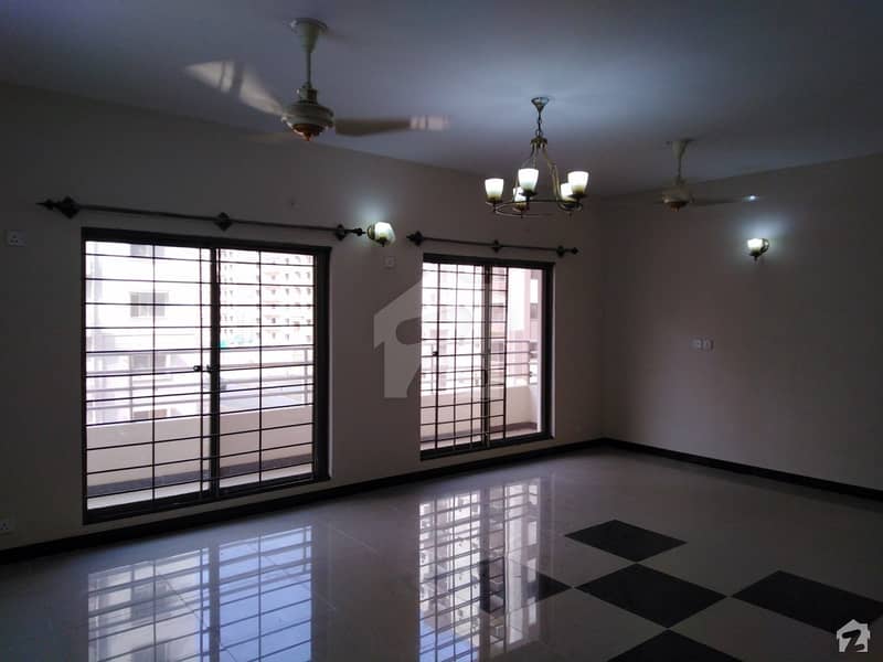 3rd Floor Flat Is Available For Rent  In G +7 Building