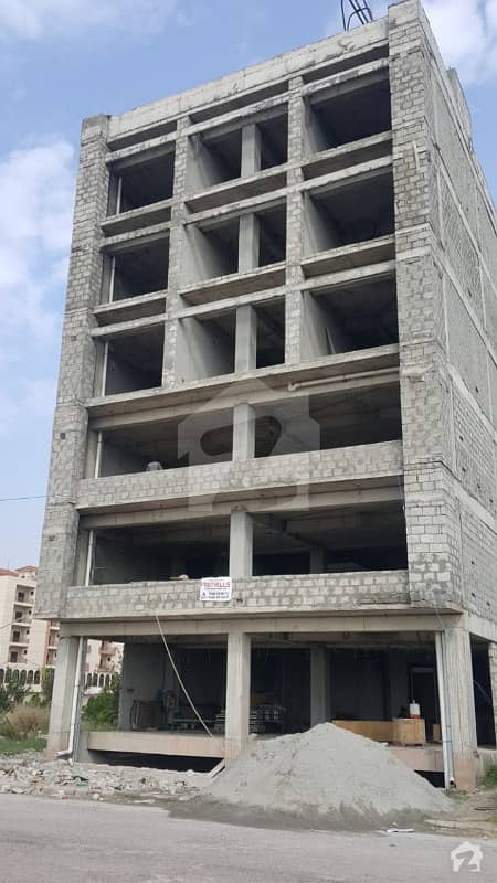 595 Sq ft Luxurious Apartment for Sale on Easy Installment in Gulberg Nova Gulberg Greens