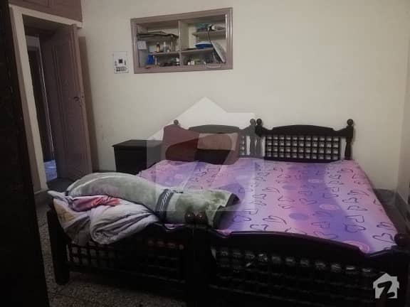 Female room   furnished  FOR THE IN Ground floor