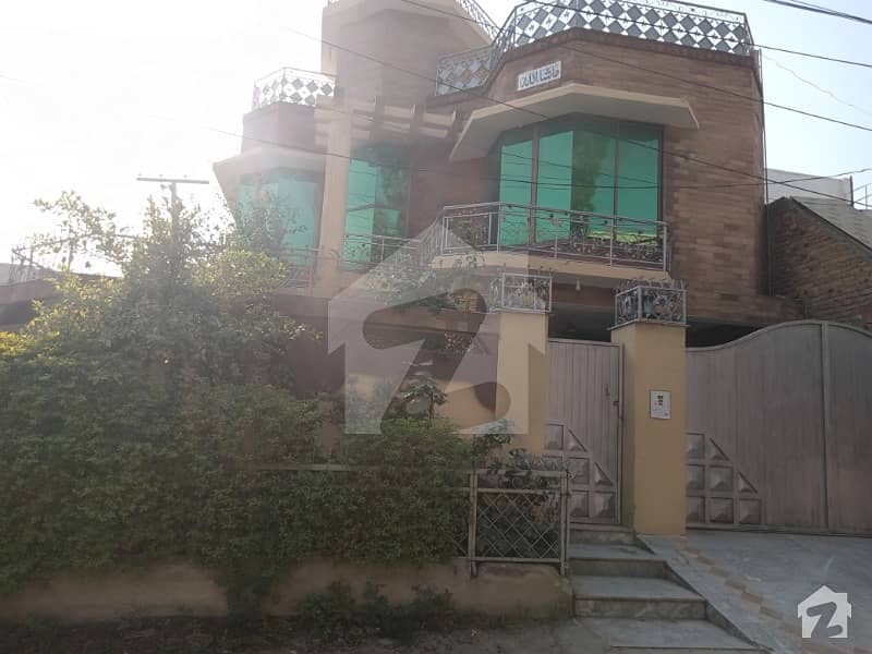 حیات آباد فیز 1 - ای2 حیات آباد فیز 1 حیات آباد پشاور میں 7 کمروں کا 10 مرلہ مکان 90 ہزار میں کرایہ پر دستیاب ہے۔