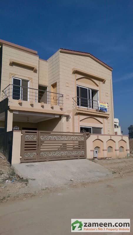 Brand New 5 Bedroom Double Unit 8 Marla, Height Location House In Abu baker Block Bahria Town