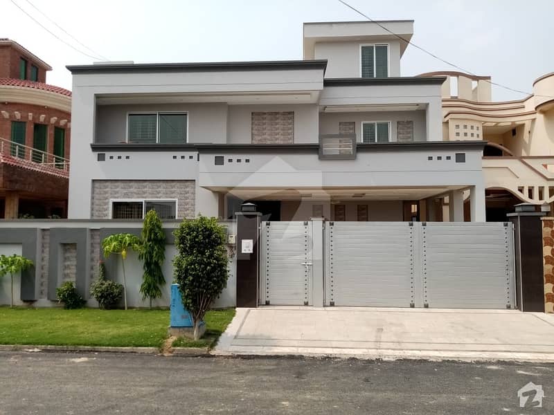 A Beautifully Built House At Good Location