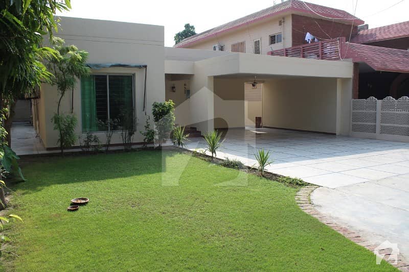 1 Kanal Beautiful House Available for Rent in Phase 1 DHA Defence