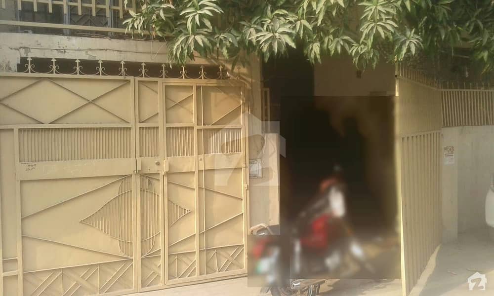 مسلم ٹاؤن لاہور میں 3 کمروں کا 10 مرلہ زیریں پورشن 40 ہزار میں کرایہ پر دستیاب ہے۔