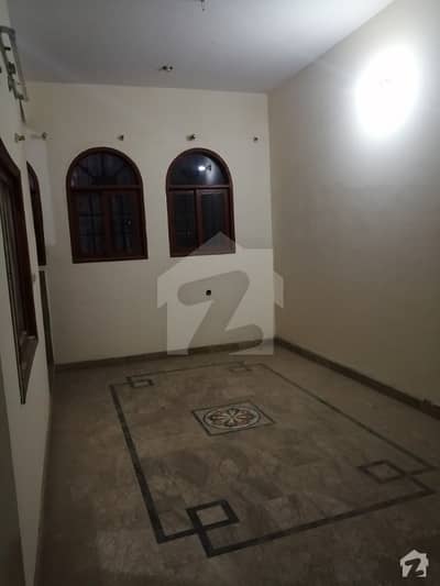 Proper 2+2 bed house ground +1 with roof
For rent akhtr colony sector B near mama food and defnce phs 1
Rent 36 hzar only for families
Contact 03242726328
Zamzam property network dha phase 4 karachi. . 
Authorized dealer Dha multan