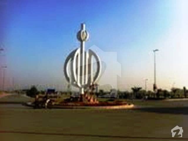 8  Marla  plot for sale in  C BLOCK  Bahria  Orchard phase  1