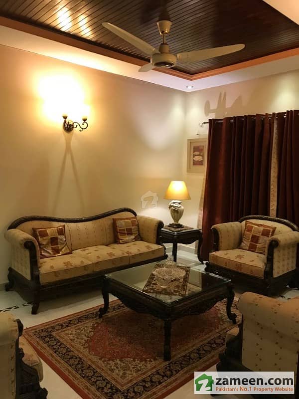 10 Marla Facing Park Solid Bungalow Near Phase 6 Owner Needy Urgent For Sale