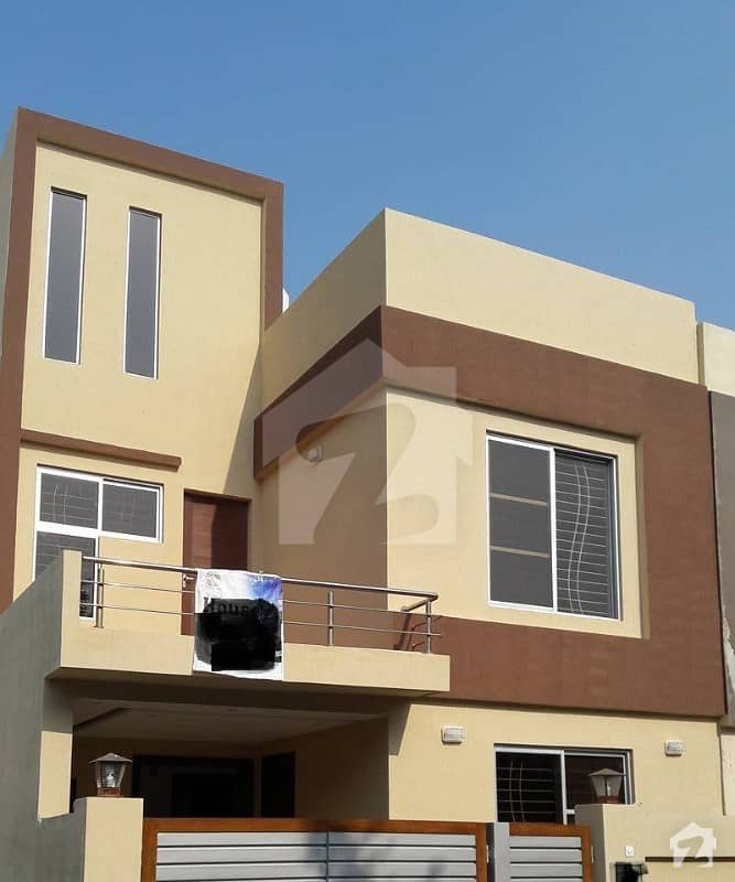 5 MARLA BRAND NEW LUXURY HOUSE FOR RENT IN BAHRIA TOWN LAHORE