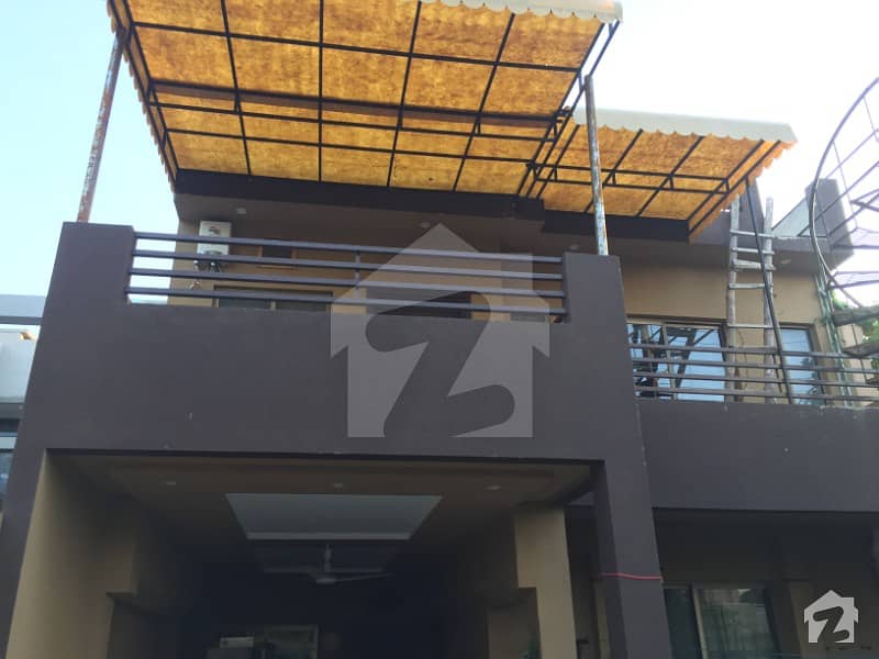 We Are Selling 9 Marla Double Unit House For Sale