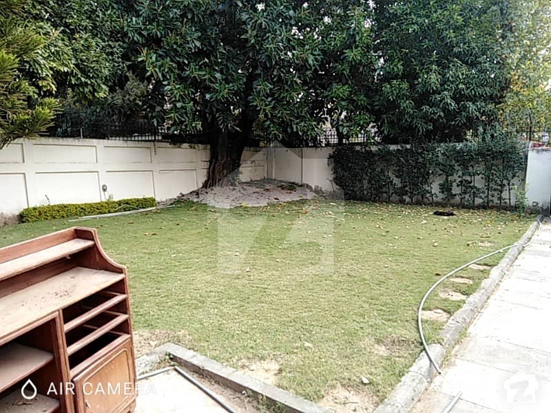 F-7 1000 Sq Yd Most Reasonable Elegant House Having 2 Beautiful Gardens On A Close End Street House Is Available For Rent