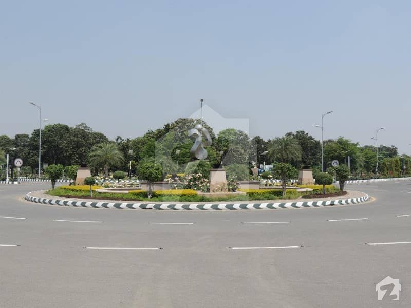 Corner Main Boulevard Plot For Sale In Sukh CHayn Gardens Lahore