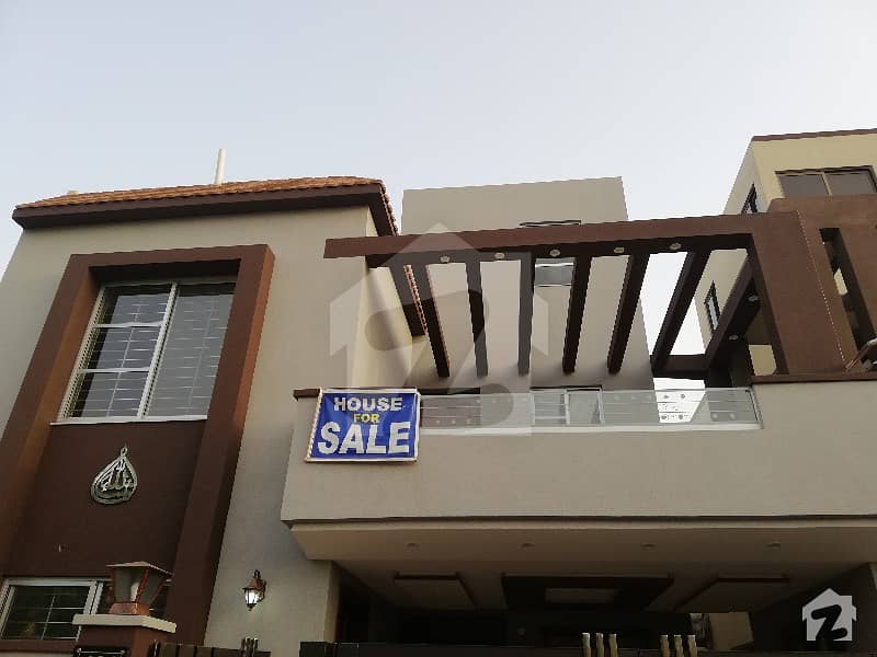 10 Marla House For Sale in Overseas B Bahria Town Lahore