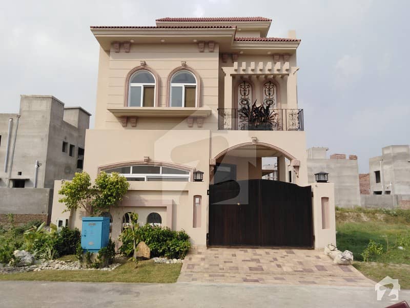 5 Marla Solid Beautiful House Very Cheapest Price In Dha