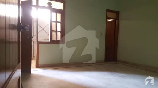 portion rent 3 bed dd ground with parking north nazimabad block D
