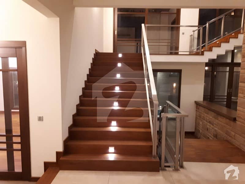 DHA 1000 Yard Spanish Villa Anex Style Full Basement Just Like New Bungalow Phase 6 Rent