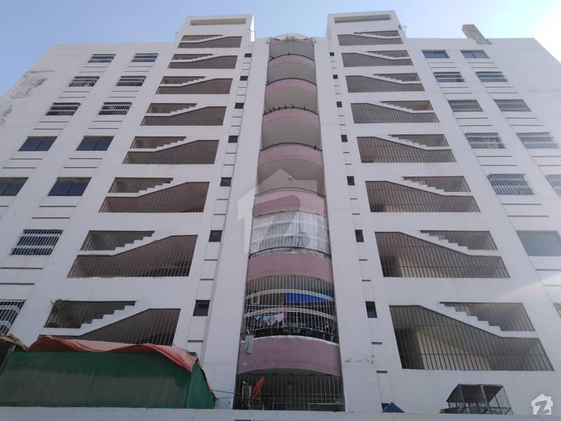 رین بو ٹاورز اینڈ شاپنگ مال گلشنِ معمار گداپ ٹاؤن کراچی میں 2 کمروں کا 5 مرلہ فلیٹ 45 لاکھ میں برائے فروخت۔