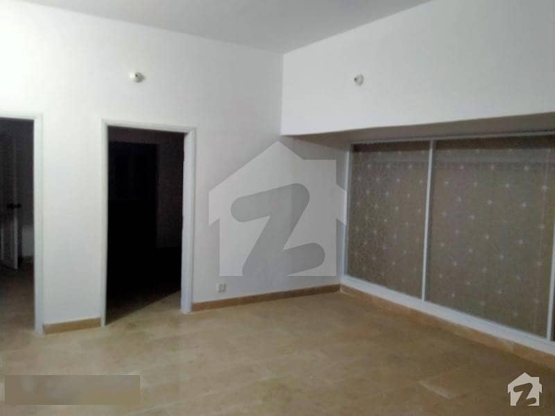 Portion Is Available For Rent With 3 Bed D/D First Floor In North Nazimabad Block J