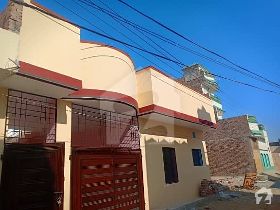 نیازی کالونی رحیم یار خان میں 4 کمروں کا 5 مرلہ مکان 36 لاکھ میں برائے فروخت۔