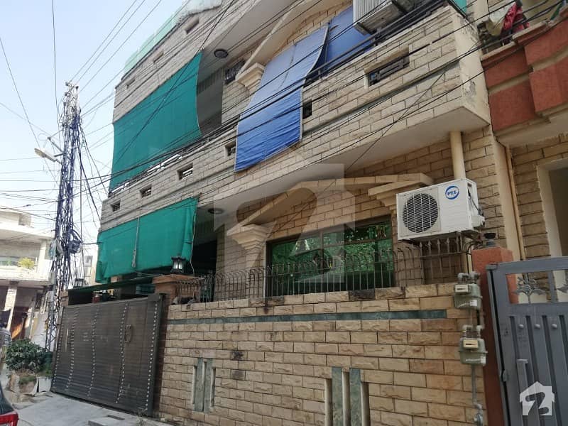 5 Marla Corner Double Storey One Unit Solid House For Sale Lane No 04