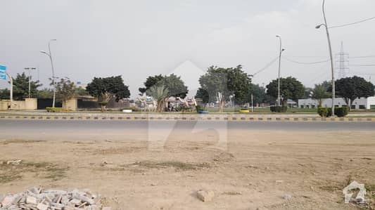 8 Marla Commercial Plot Available For Sale Situated On 150 Ft Wide Road On Reasonable Price 8 Marla Commercial Plot Available For Sale Situated On 150 Ft Wide Road On Reasonable Price