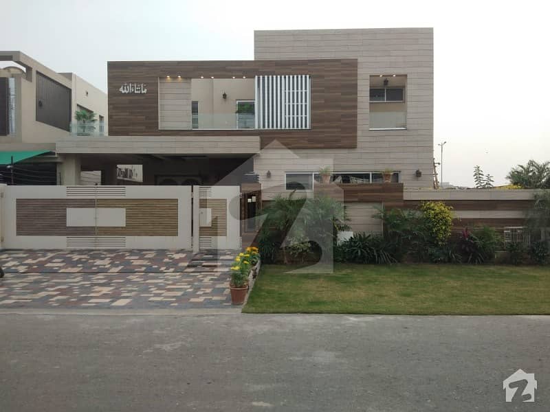1 Kanal Out Class Bungalow In Dha Phase 6 Near To Dha Raya