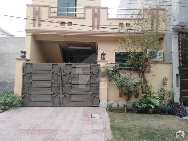 جوہر ٹاؤن فیز 2 - بلاک آر جوہر ٹاؤن فیز 2 جوہر ٹاؤن لاہور میں 2 کمروں کا 5 مرلہ مکان 1.13 کروڑ میں برائے فروخت۔