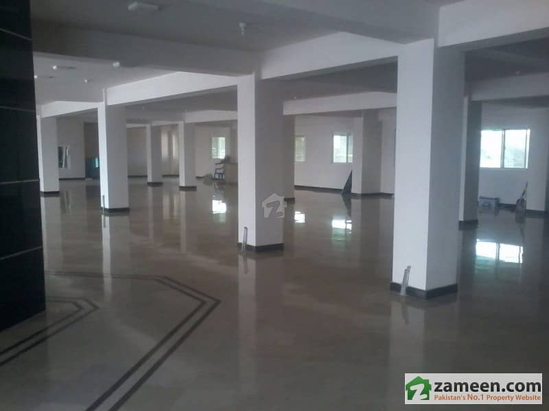 Prime Location 10 Kanal Space Available For Rent In Canal Road Lahore