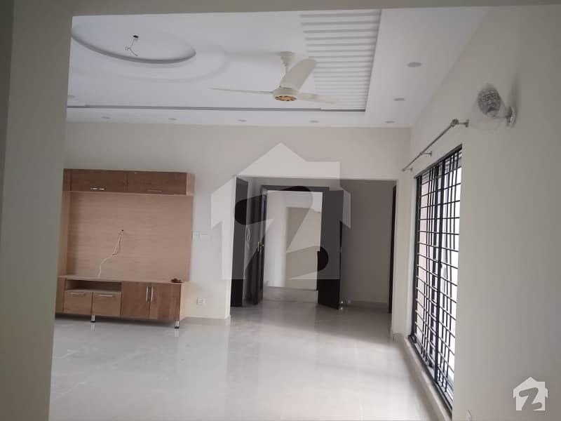One Kanal Brand New Upper Portion For Rent In Dha Lahore