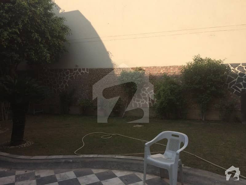 جوہر ٹاؤن فیز 1 جوہر ٹاؤن لاہور میں 6 کمروں کا 1 کنال مکان 1.1 لاکھ میں کرایہ پر دستیاب ہے۔