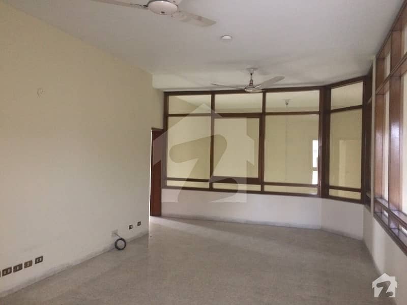 Cantt Estate Offer 12 Marla House For Rent In Main Cantt Lahore