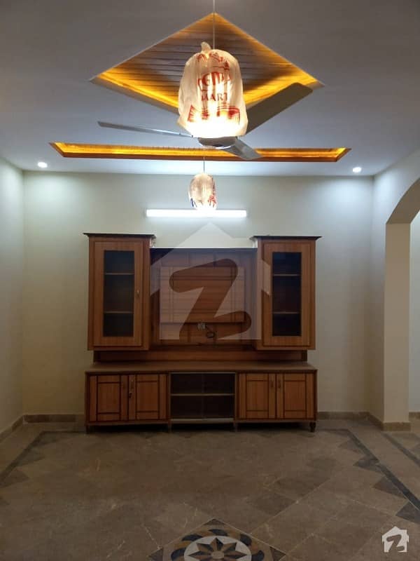 شلے ویلی راولپنڈی میں 4 کمروں کا 5 مرلہ مکان 1.1 کروڑ میں برائے فروخت۔
