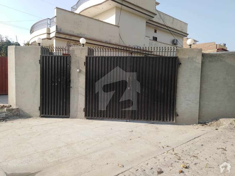 17 Marla Commercial Single Storey House Is Available For Sale