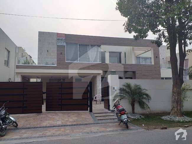 2 Kanal Stylish Designer Bungalow for Sale in DHA