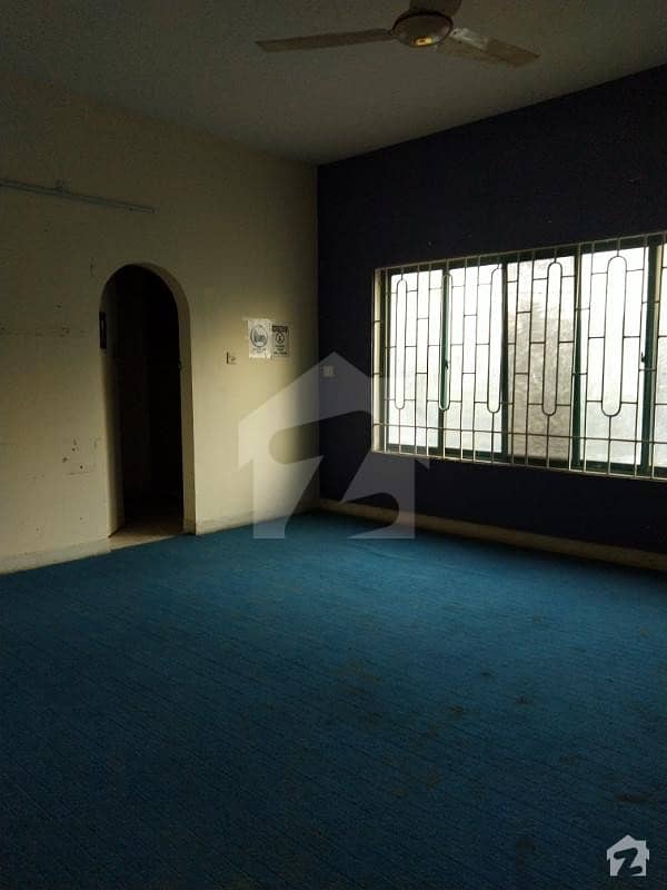 600 Corner Bungalow For Rent Best For School, Office And Clinic