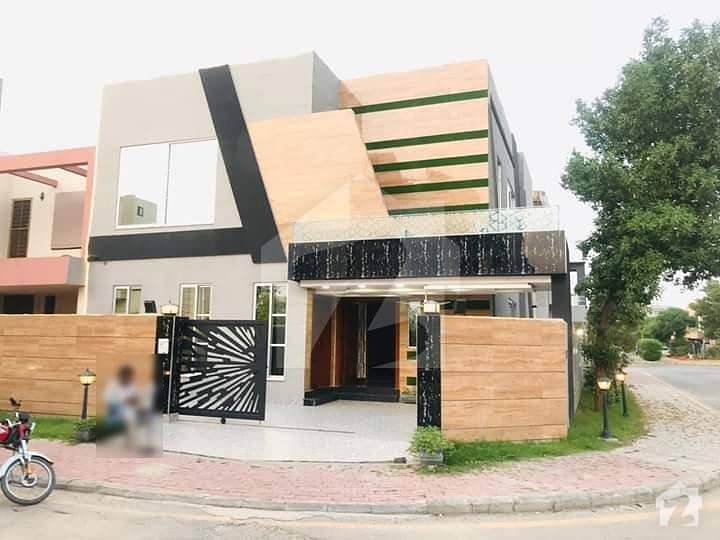 12 Marla Brand New House For Sale In Bahria Town Lahore