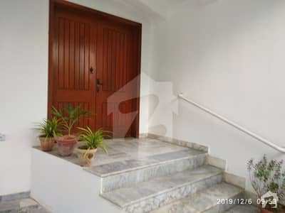 500 Yards Bungalow For Rent With Basement Near Nisar Shaheed Park 500 Yards Bungalow For Rent With Basement Near Nisar Shaheed Park
