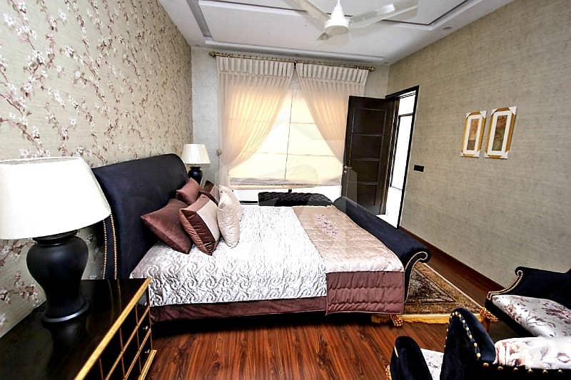 ڈی ایچ اے فیز 5 ڈیفنس (ڈی ایچ اے) لاہور میں 2 کمروں کا 1 کنال زیریں پورشن 1.6 لاکھ میں کرایہ پر دستیاب ہے۔