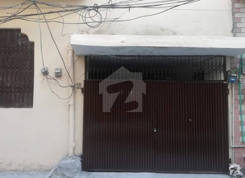 Corner Old House Is Available For Sale Habibullah Road, Lahore ID20008291