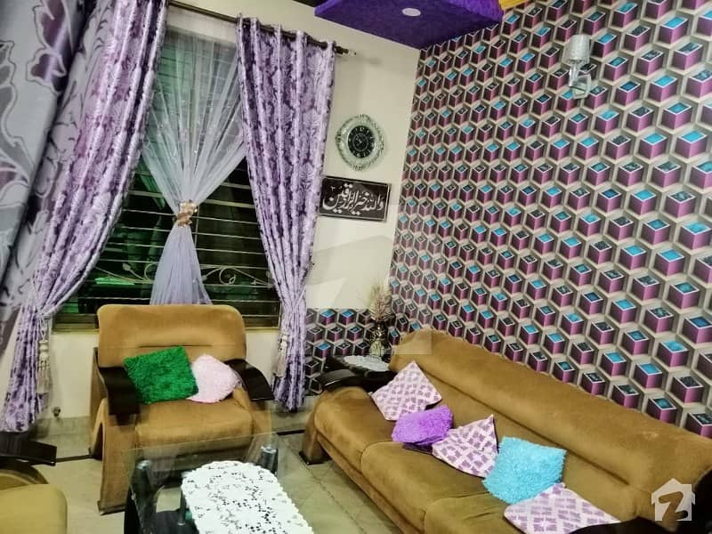 طارق گارڈنز ۔ بلاک ای طارق گارڈنز لاہور میں 5 کمروں کا 5 مرلہ مکان 1.3 کروڑ میں برائے فروخت۔