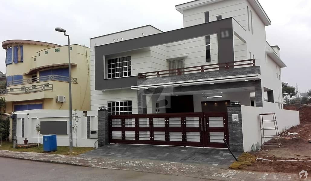 Sector C I kanal Brand New 6 Bed House