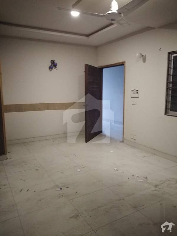 Studio Flat Available For Rent In Johar Town