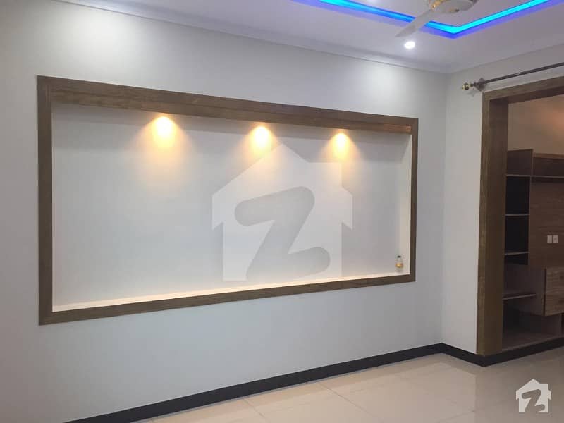 Upper Portion For Rent In O9 Pwd Road