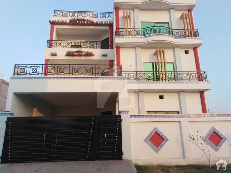 پنجاب سمال انڈسٹریز ملتان میں 7 کمروں کا 10 مرلہ مکان 60 ہزار میں کرایہ پر دستیاب ہے۔