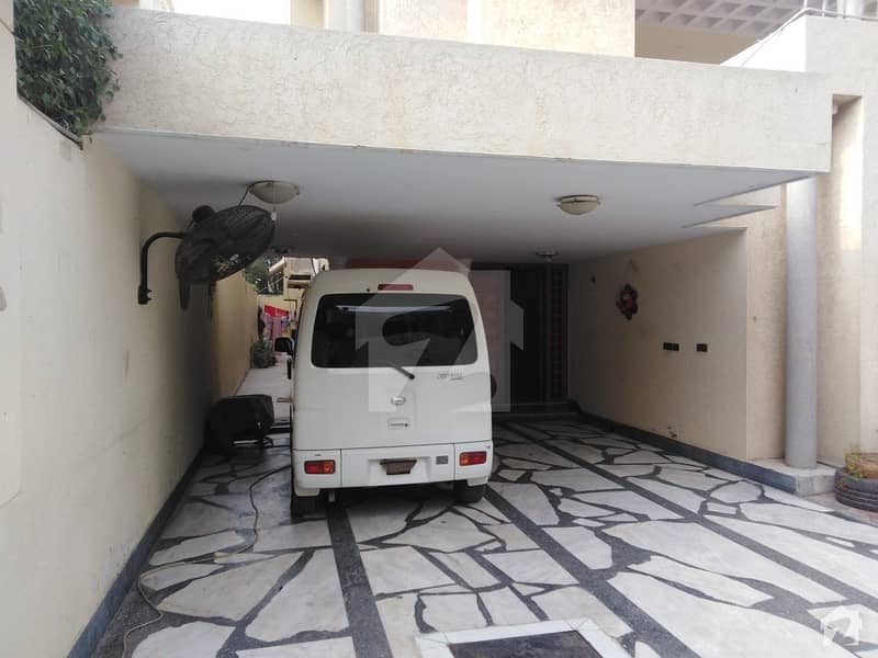 500 Square Yard Bungalow Available For Sale In DHA Phase 6