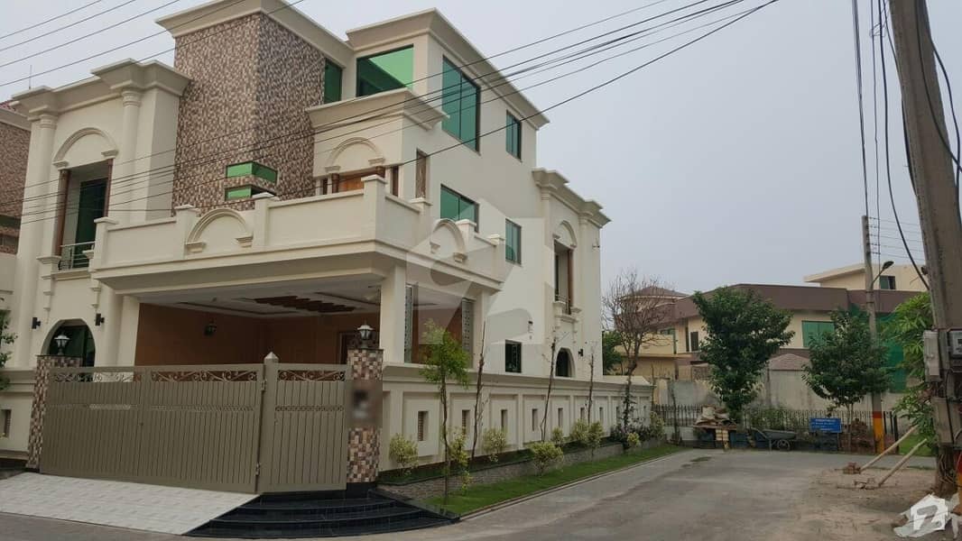 پاسکو ہاؤسنگ سوسائٹی لاہور میں 5 کمروں کا 10 مرلہ مکان 3.2 کروڑ میں برائے فروخت۔