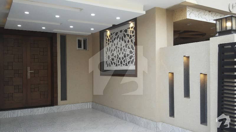 FIVE MARLA HOUSE AVAILABLE FOR RENT IN BAHRIA TOWN LAHORE